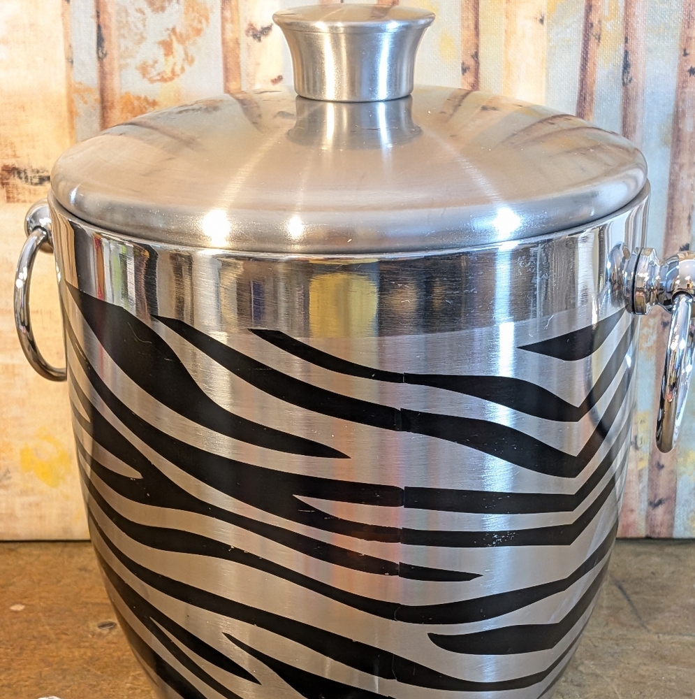 OGGI Stainless Steel Zebra Print Ice Bucket with Tongs - Picture 2 of 13